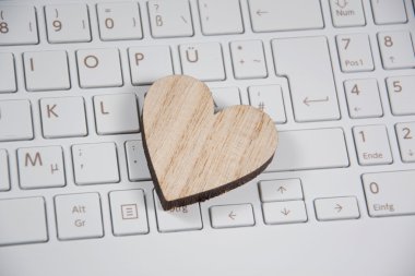 Online dating sembolü