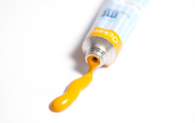 Renkli Akrilik boyalar