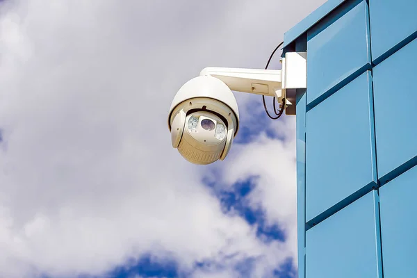 Kamera Ścianie Budynku Biurowego Zewnątrz Koncepcja Systemu Bezpieczeństwa — Zdjęcie stockowe