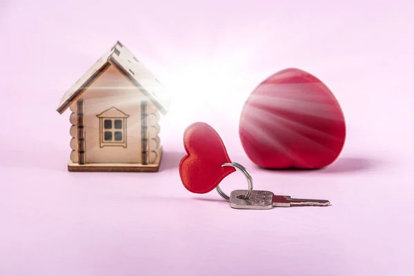 Wooden Toy House Red Hearts Key Jewelry Box Pink Background — Stock Photo, Image