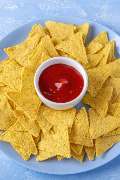 Hagyományos Mexikói Konyha Nachos Kukorica Tortilla Chips Fűszeres Mártással Kék — Stock Fotó