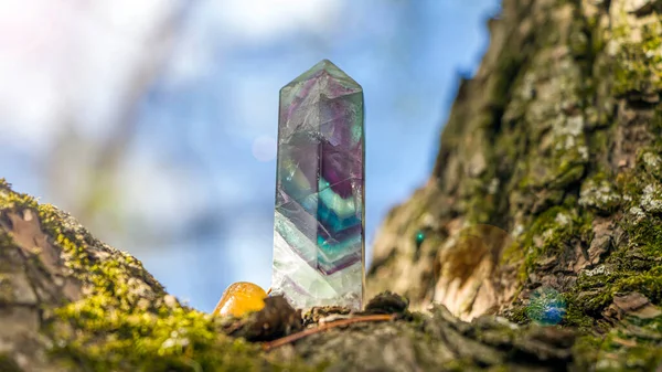 Sihir Doğada Bulunan Gemstone Florit Kristaliyle Hayat Buluyor Gizemli Ayinler — Stok fotoğraf