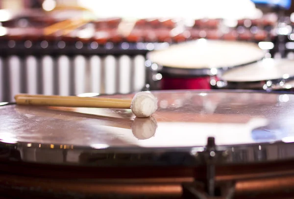 Group of classical percussion instruments on a large wooden stage — Stock Photo, Image