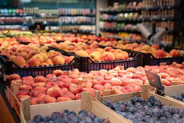 Perziken Supermarkt Verse Groenten Fruit Markt Landbouwproducten — Stockfoto