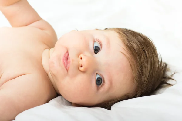 Gyönyörű baba a kiságy gyermek szép toys.the — Stock Fotó