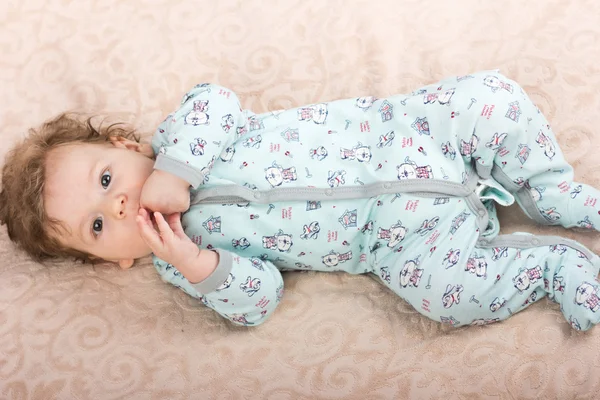 Beautiful baby .The child in the crib — Stock Photo, Image