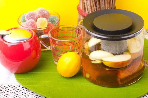 Glass teapot with black tea. Ginger tea with cinnamon. Tea for Health — Stock Photo, Image