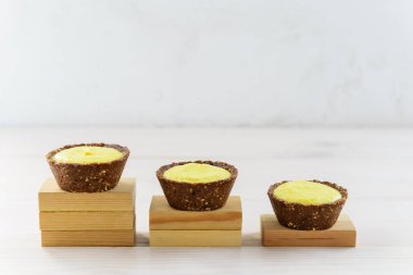 Çörekler iniyor. Şeker tüketimini azaltma kavramı.