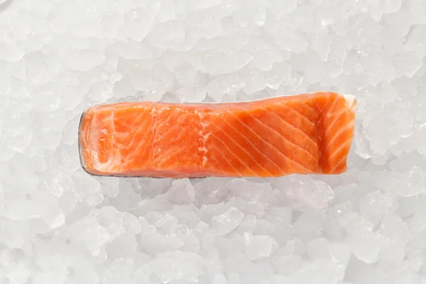 Stek z łososia świeżego żywności składnika rustykalne martwa — Zdjęcie stockowe