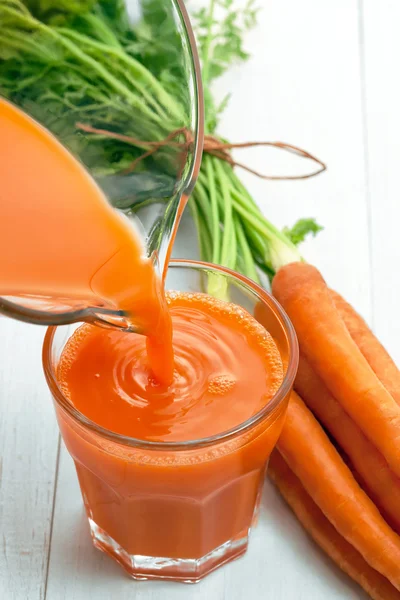 Succo di carota per bevanda sana — Foto Stock