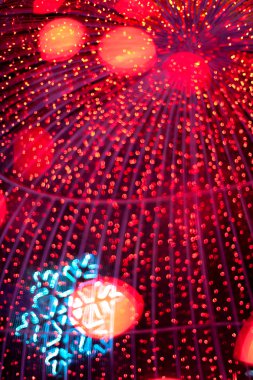 Ufuk kırmızı Noel ışıkları