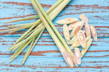 limon dilim taze aromatik kokulu tom yam madde
