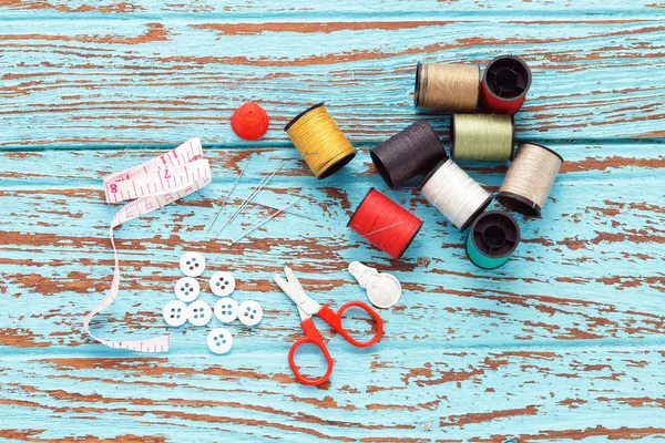 Needle thread sewing tailor thimble buttons scissors repair — Stock Photo, Image