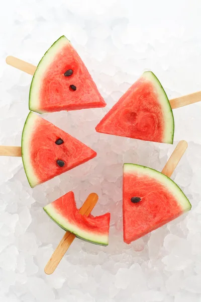 Vattenmelon popsicle yummy ny sommar frukt söt dessert — Stockfoto