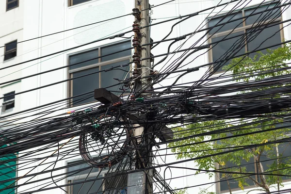 Puesto de electricidad en la ciudad — Foto de Stock
