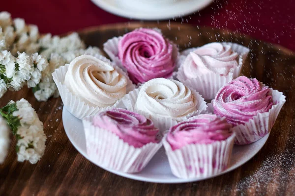 Meringues Marshmallows Cupcakes Coffee Sweet Dessert Close — Stock Photo, Image