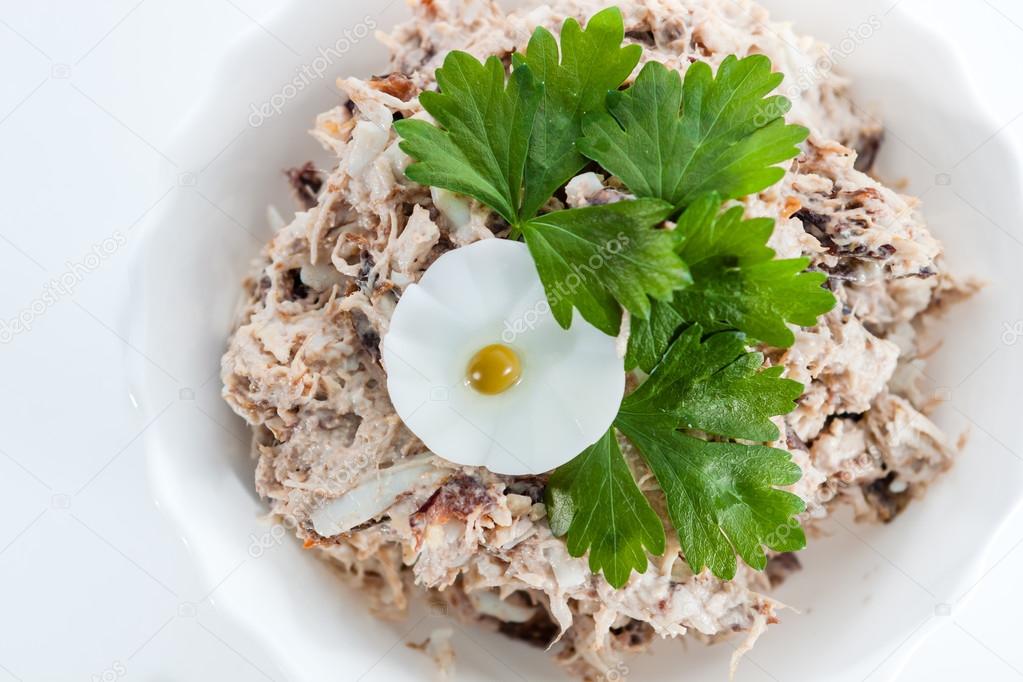 chicken salad with eggs, peas and herbs