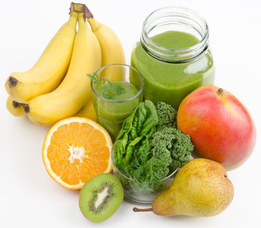 Yeşil Smoothie meyve ve yeşillik ile
