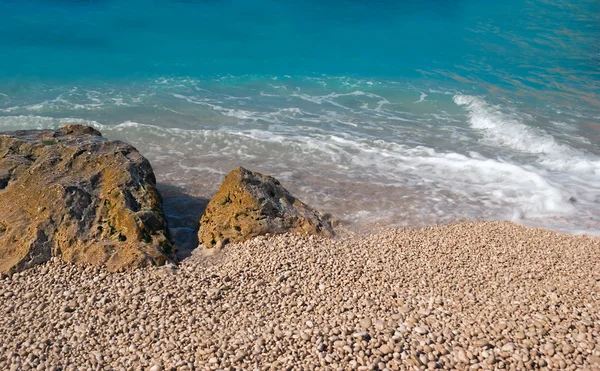 レフカダ島、ギリシャでポルト katsiki ビーチ — ストック写真