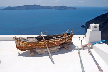 Eski geleneksel tekne terasta, Santorini Island, Yunanistan