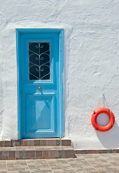 Arquitectura tradicional del pueblo de Oia en la isla de Santorini, Gre —  Fotos de Stock