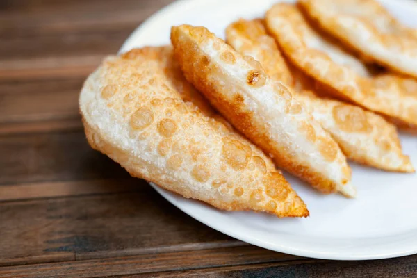 Chebureki Nebo Ciborek Tradiční Pečivo Turecké Kuchyně Ciborek Borek Tvaru — Stock fotografie