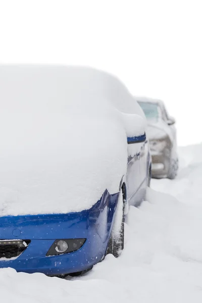 Carros cobertos de neve — Fotografia de Stock