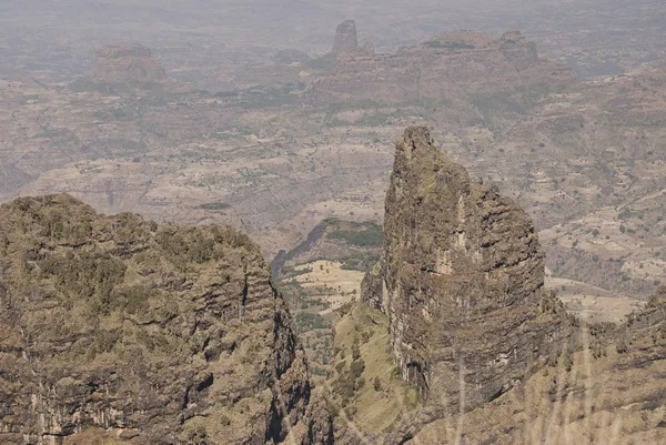 Pohled z imet gogo v simien mountains, Etiopie. — Stock fotografie