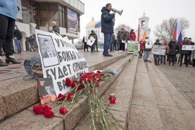 Buket mitingde yas adanmış Boris Nemtsov cinayeti, Voronezh, Rusya Federasyonu.
