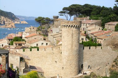 Vila Vella görünümü Tossa de Mar, İspanya.