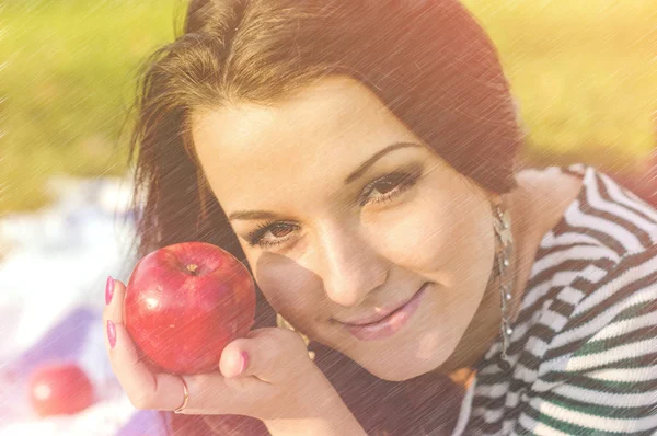 Young pretty woman in autumn park young. — Stock Photo, Image