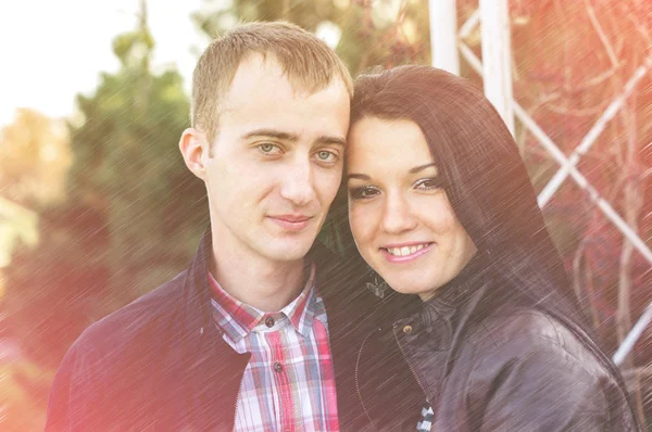 Jonge mooie vrouw herfst park Young. — Stockfoto