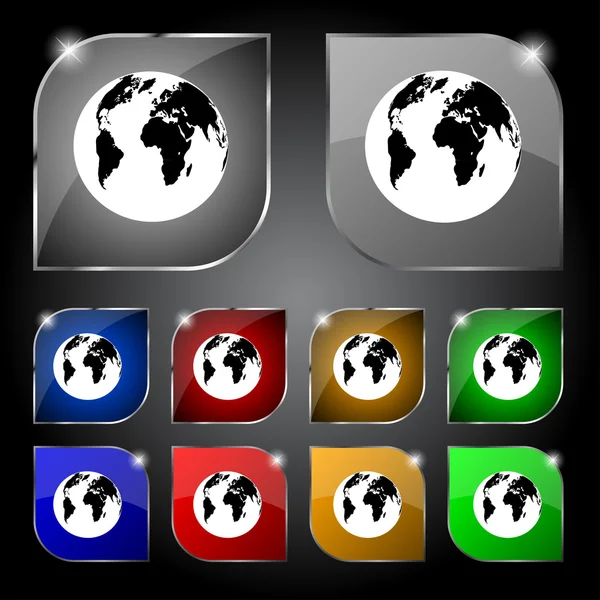 Icône de signe Globe. Carte du monde symbole géographique. Définir des boutons colorés. Vecteur — Image vectorielle