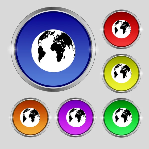 Icône de signe Globe. Carte du monde symbole géographique. Définir des boutons colorés. Vecteur — Image vectorielle