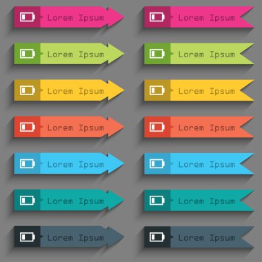 Pil düşük düzey işareti simgesi. Elektrik sembolü. Renkli düğmeler kümesi. Vektör