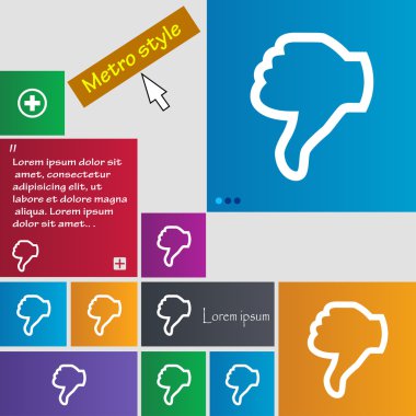 Sevmediğim işareti simgesi. Başparmak aşağı. El parmak sembol aşağı. Renkli düğmeler kümesi. Vektör