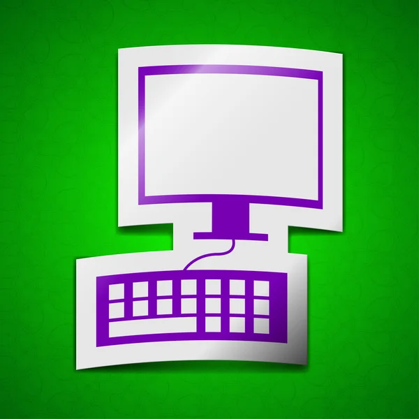 コンピューターのモニターとキーボード アイコンの記号。緑の背景にシンボル シックな色の粘着ラベル. — ストック写真
