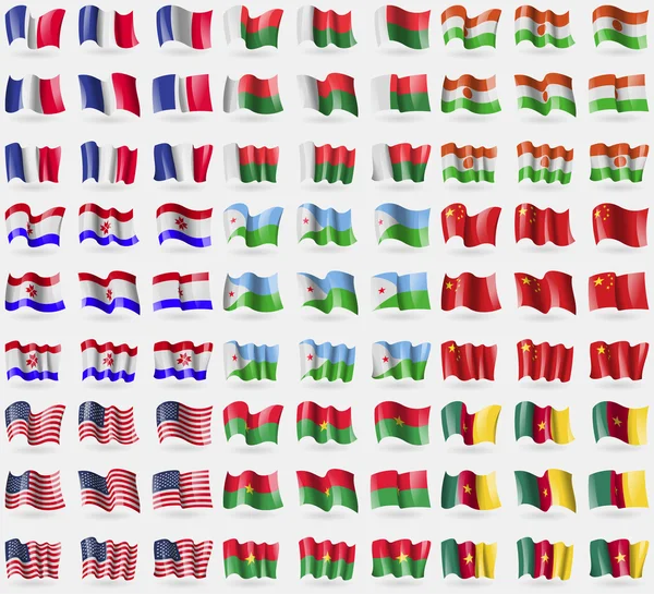 França, Madagáscar, Níger, Mordovia, Djibuti, China, EUA, Burkia Faso, Camarões. Um grande conjunto de 81 bandeiras. Vetor — Vetor de Stock