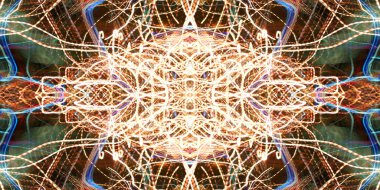 Hafif boya. Neon parıltısı. Simetri ve yansıma. Şenlik dekorasyonu. Bulanık arkaplan. Parlak doku. Parlak desen. Poster, broşür, el ilanı ve kart için yaratıcı grafik tasarımı. Ağ, kumaş ve örtü için arkaplan.