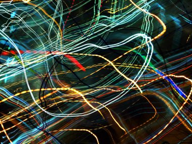 Hafif boya. Neon parıltısı. Şenlik dekorasyonu. Bulanık arkaplan. Parlak doku. Parlak desen. Poster, broşür, el ilanı ve kart için yaratıcı grafik tasarımı. Ağ, kumaş ve örtü için arkaplan.