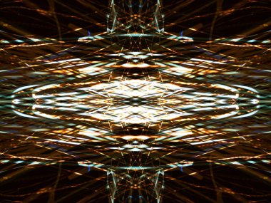 Hafif boya. Neon parıltısı. Simetri ve yansıma. Şenlik dekorasyonu. Bulanık arkaplan. Parlak doku. Parlak desen. Poster, broşür, el ilanı ve kart için yaratıcı grafik tasarımı. Ağ, kumaş ve örtü için arkaplan.