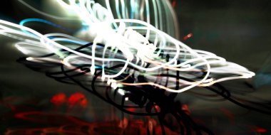 Hafif boya. Neon parıltısı. Şenlik dekorasyonu. Bulanık arkaplan. Parlak doku. Parlak desen. Poster, broşür, el ilanı ve kart için yaratıcı grafik tasarımı. Ağ, kumaş ve örtü için arkaplan.