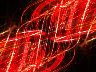 Hafif boya. Neon parıltısı. Simetri ve yansıma. Şenlik dekorasyonu. Bulanık arkaplan. Parlak doku. Parlak desen. Poster, broşür, el ilanı ve kart için yaratıcı grafik tasarımı. Ağ, kumaş ve örtü için arkaplan.