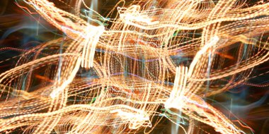 Hafif boya. Neon parıltısı. Simetri ve yansıma. Şenlik dekorasyonu. Bulanık arkaplan. Parlak doku. Parlak desen. Poster, broşür, el ilanı ve kart için yaratıcı grafik tasarımı. Ağ, kumaş ve örtü için arkaplan.