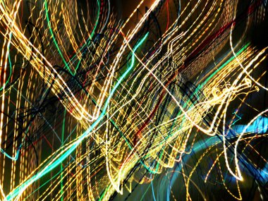 Hafif boya. Neon parıltısı. Şenlik dekorasyonu. Bulanık arkaplan. Parlak doku. Parlak desen. Poster, broşür, el ilanı ve kart için yaratıcı grafik tasarımı. Ağ, kumaş ve örtü için arkaplan.