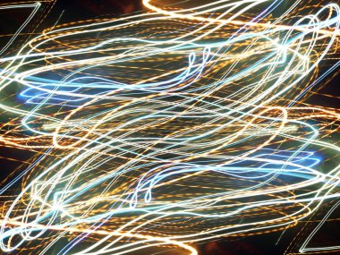 Hafif boya. Neon parıltısı. Simetri ve yansıma. Şenlik dekorasyonu. Bulanık arkaplan. Parlak doku. Parlak desen. Poster, broşür, el ilanı ve kart için yaratıcı grafik tasarımı. Ağ, kumaş ve örtü için arkaplan.