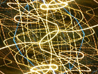 Hafif boya. Neon parıltısı. Simetri ve yansıma. Şenlik dekorasyonu. Bulanık arkaplan. Parlak doku. Parlak desen. Poster, broşür, el ilanı ve kart için yaratıcı grafik tasarımı. Ağ, kumaş ve örtü için arkaplan.