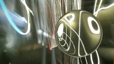 Işık efektleri. Neon parıltısı. Çok renkli soyut arkaplan. Renkli desen. Poster, broşür, el ilanı ve kart için yaratıcı grafik tasarımı. Eşsiz duvar kâğıdı. Ağ, kumaş ve not defteri kapağı için arkaplan.