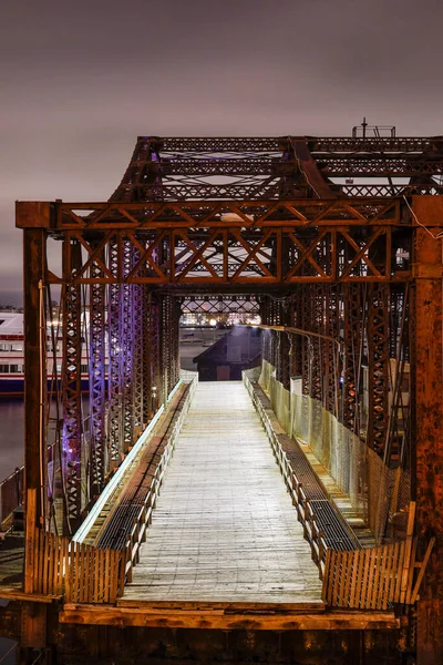 Boston Massachusetts Usa Die Old Northern Ave Bridge Bei Nacht — Stockfoto
