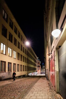 Stockholm, İsveç 30 Ekim 2020 Karduansmakargatan 'da yayalar.